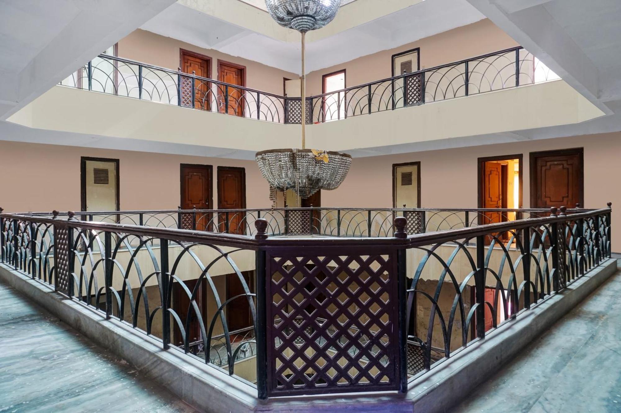 Hotel O Akash Lodge Lātūr Exterior foto